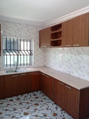3 Bedroom for Sale in Kasoa Roman