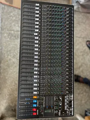 Yamaha Smx24 24channels Professional Audio Mixer