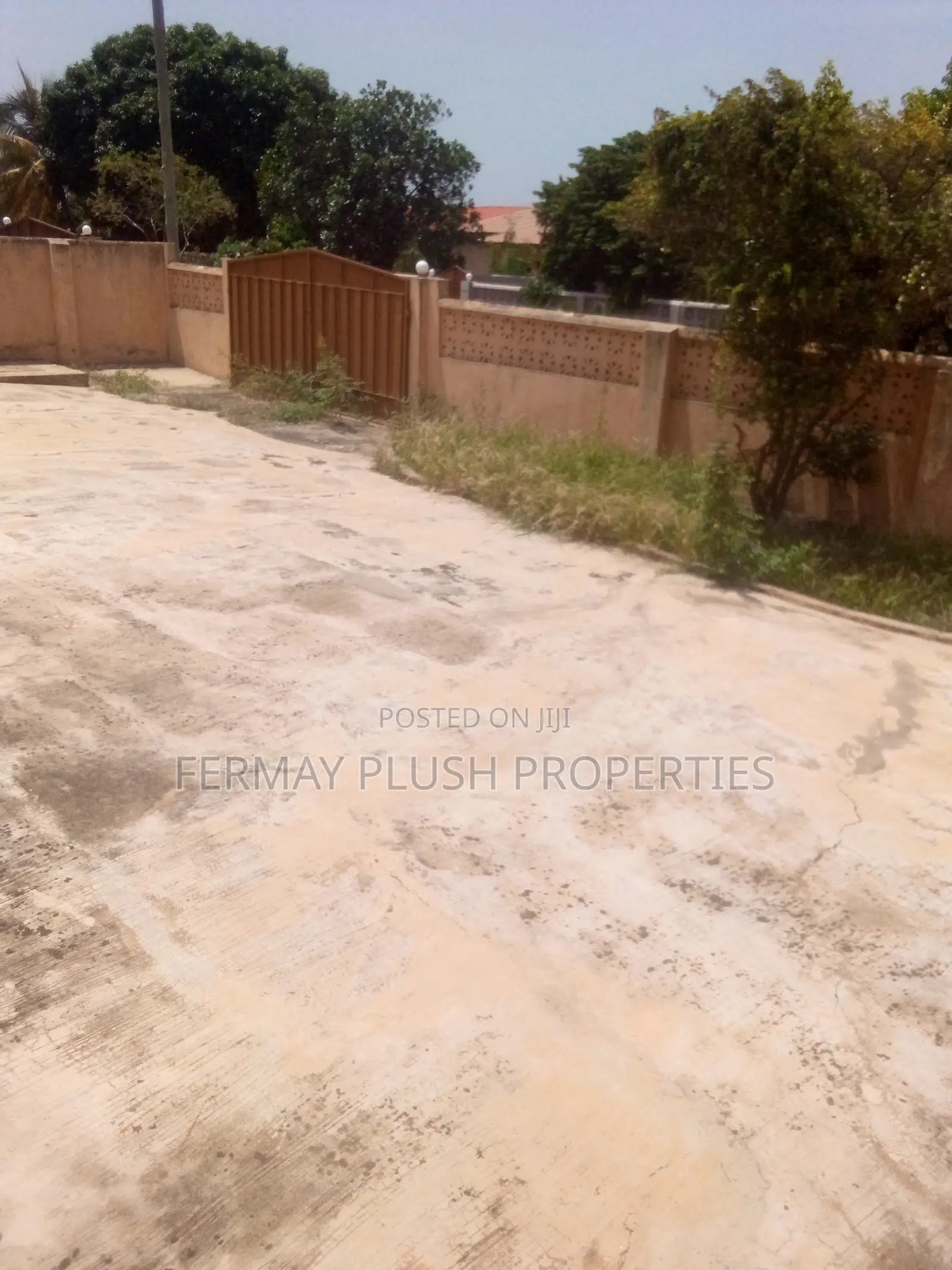 3bdrm House in Regimanuel Gray, Accra Metropolitan for sale