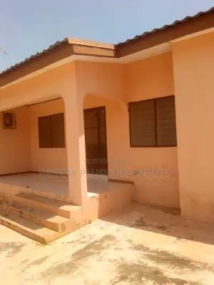 3bdrm House in Regimanuel Gray, Accra Metropolitan for sale