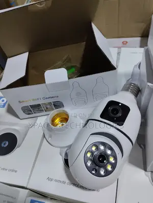Wireless Smart Dual Lens PTZ Bulb Camera With Two Way Audio
