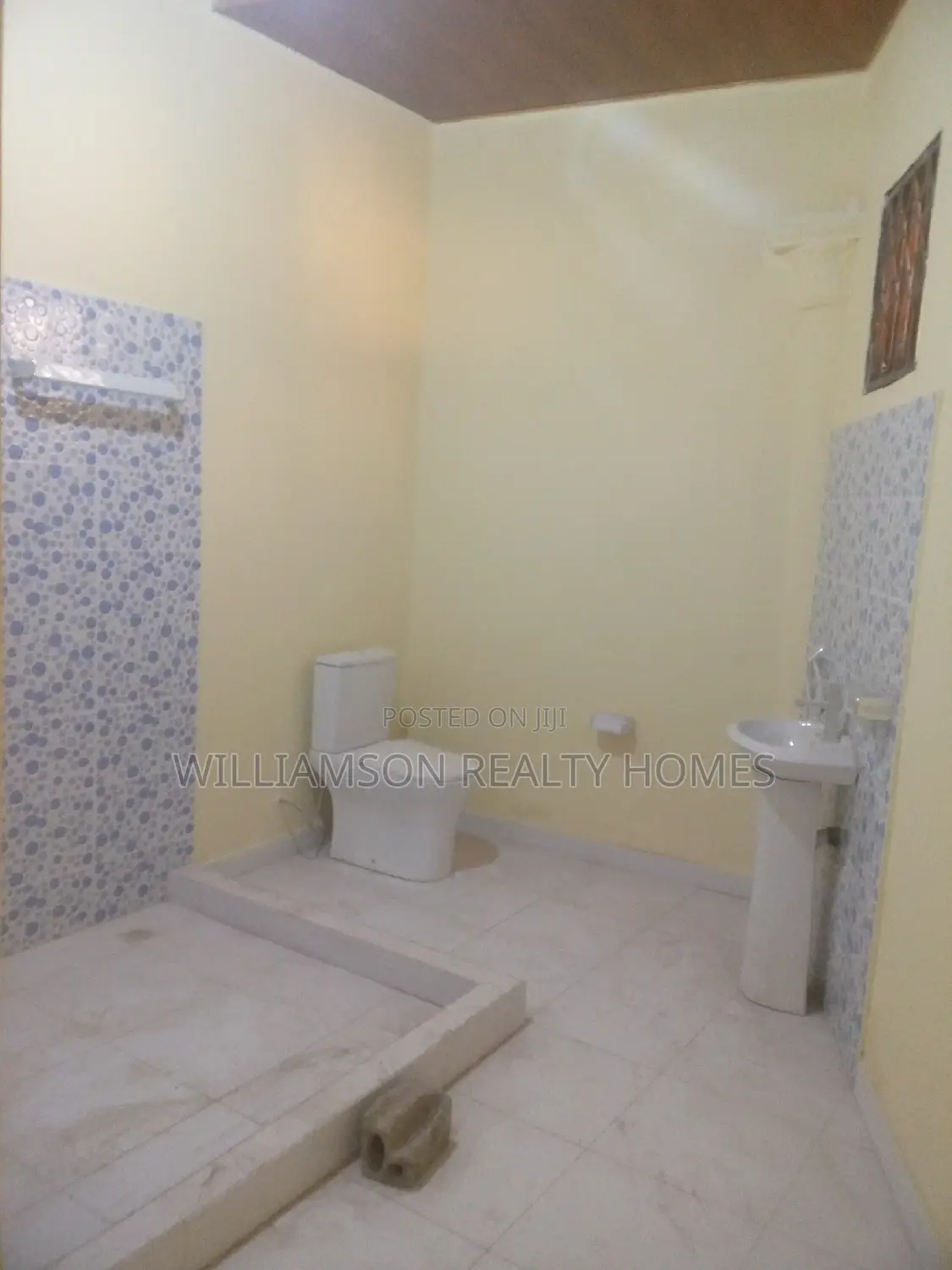 1bdrm Apartment in Hfc Estate, Spintex for rent