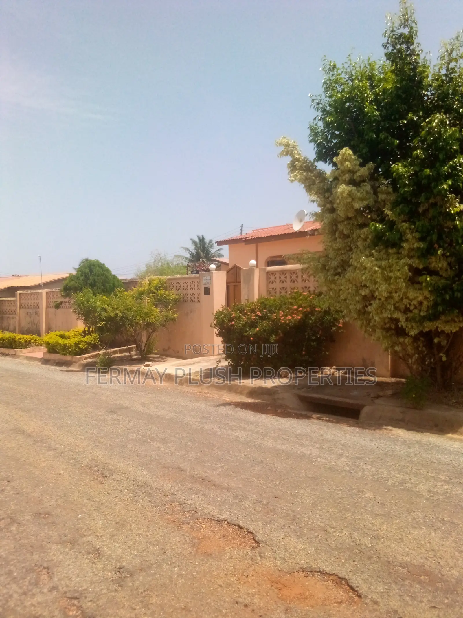 3bdrm House in Regimanuel Gray, Accra Metropolitan for sale
