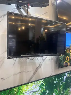 High Quality Sleek Nasco FHD Satellite 32”Tv.