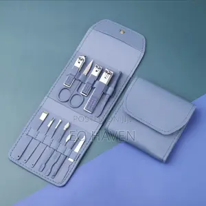Manicure Tool Set With Leather Case (12pcs)