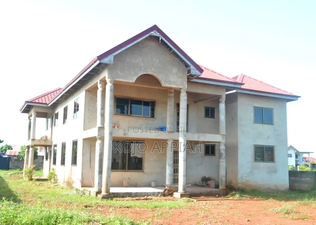 5bdrm Mansion in Storey Building, Danfa for sale
