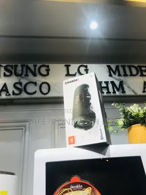 Wireless Bluetooth Electric Charge 5 Army Green Speaker