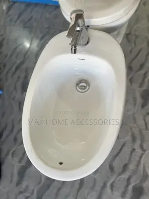 Beddet Water Closet