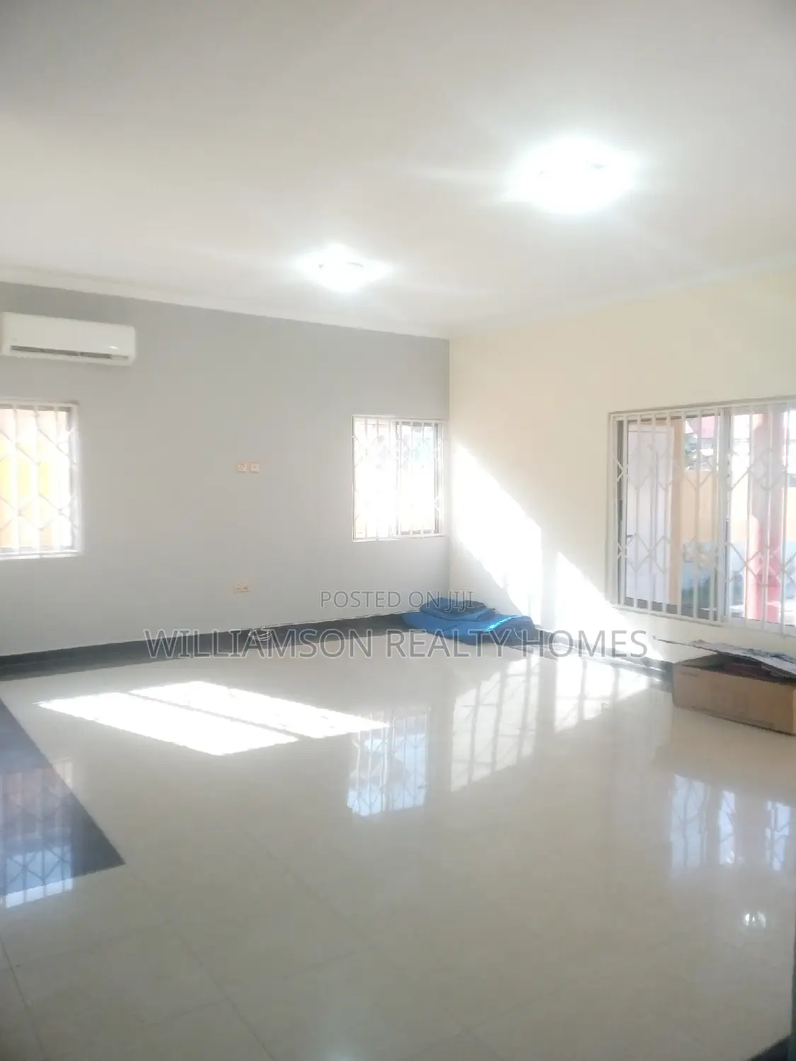3bdrm House in Community 18 Area, Spintex for rent
