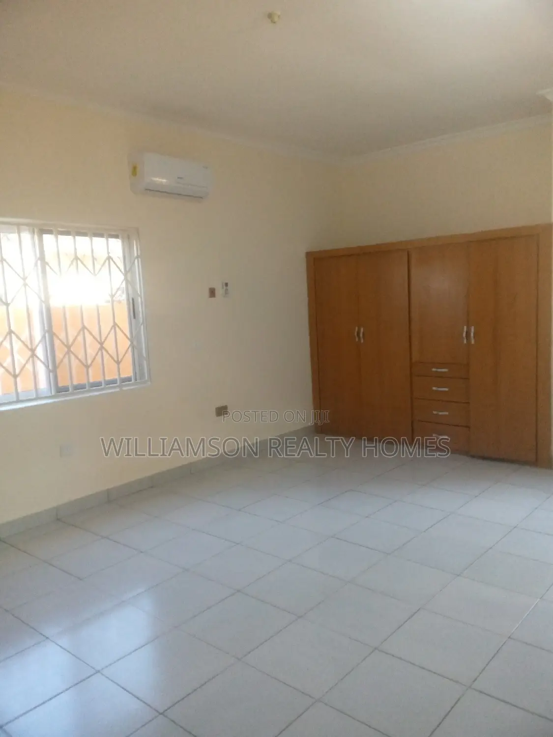 3bdrm House in Community 18 Area, Spintex for rent