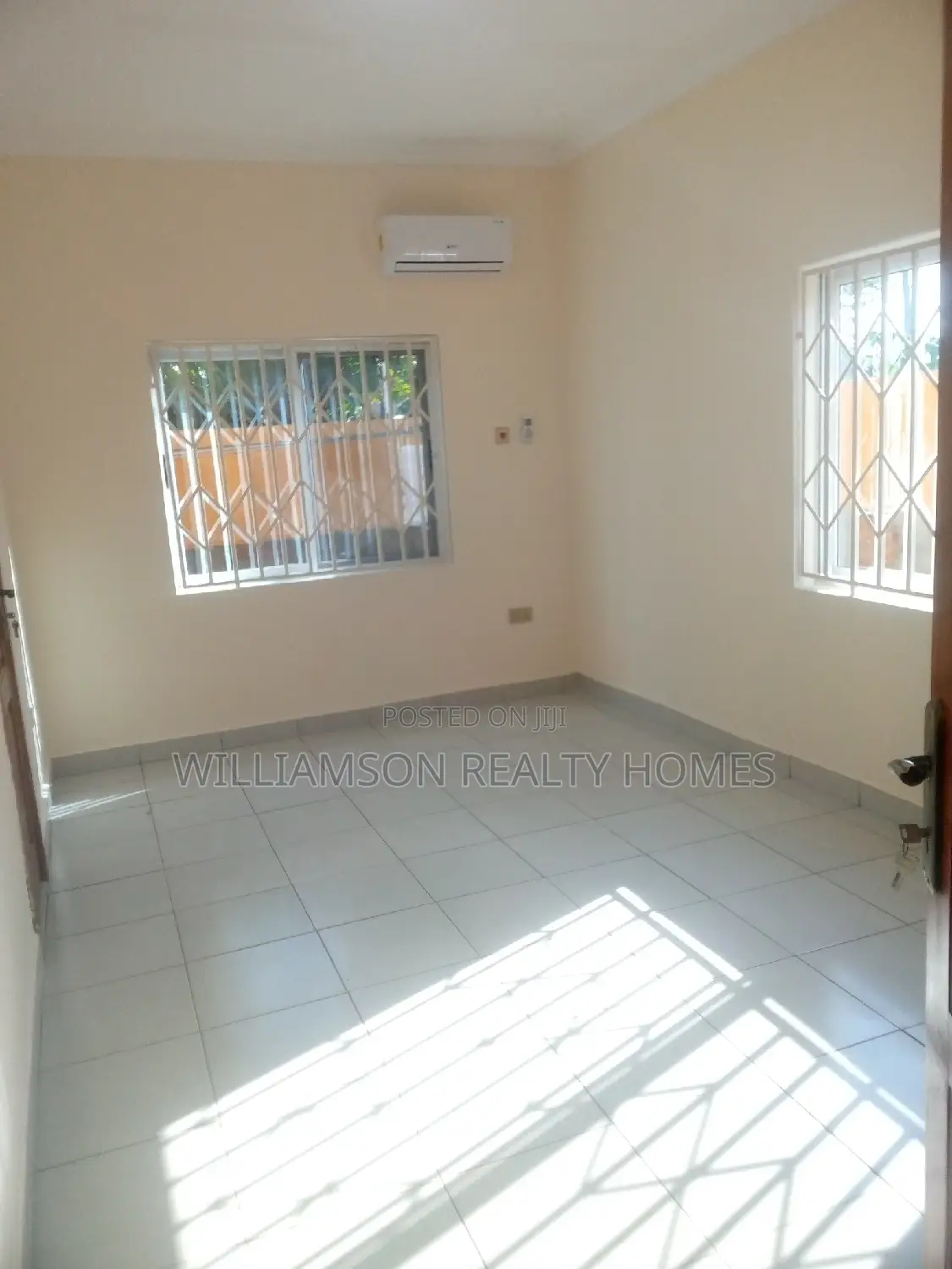 3bdrm House in Community 18 Area, Spintex for rent
