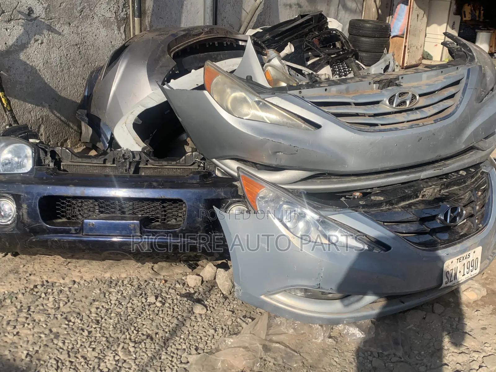 Hyundai Sonata 2012 Front Cut