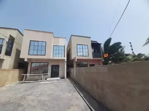 4bdrm House in Skm, Spintex for sale