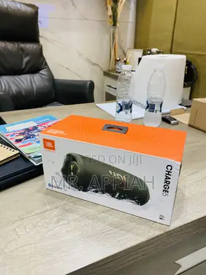 Durable JBL Charge 5 Portable Bluetooth Speaker(Green).