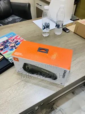 High Quality JBL Charge 5 Portable Bluetooth Speaker(Green)