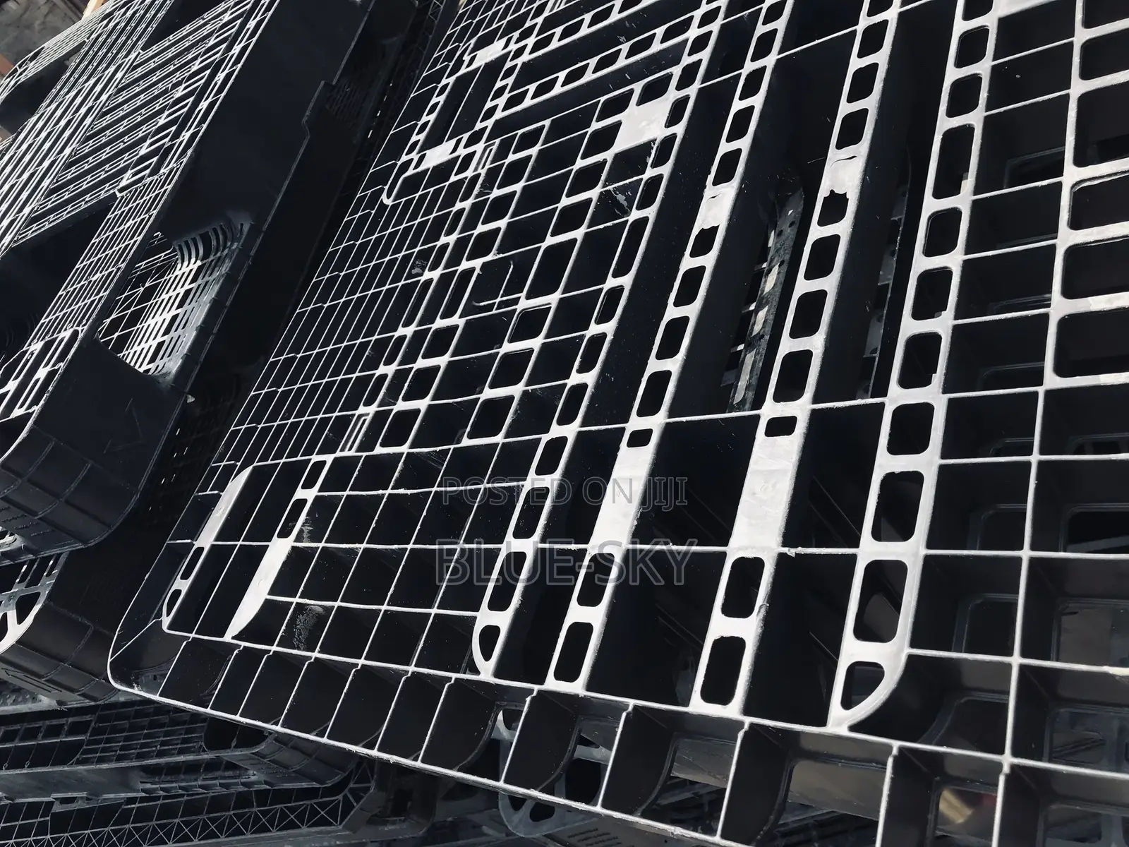 Rubber Plastic Pallets for Sale