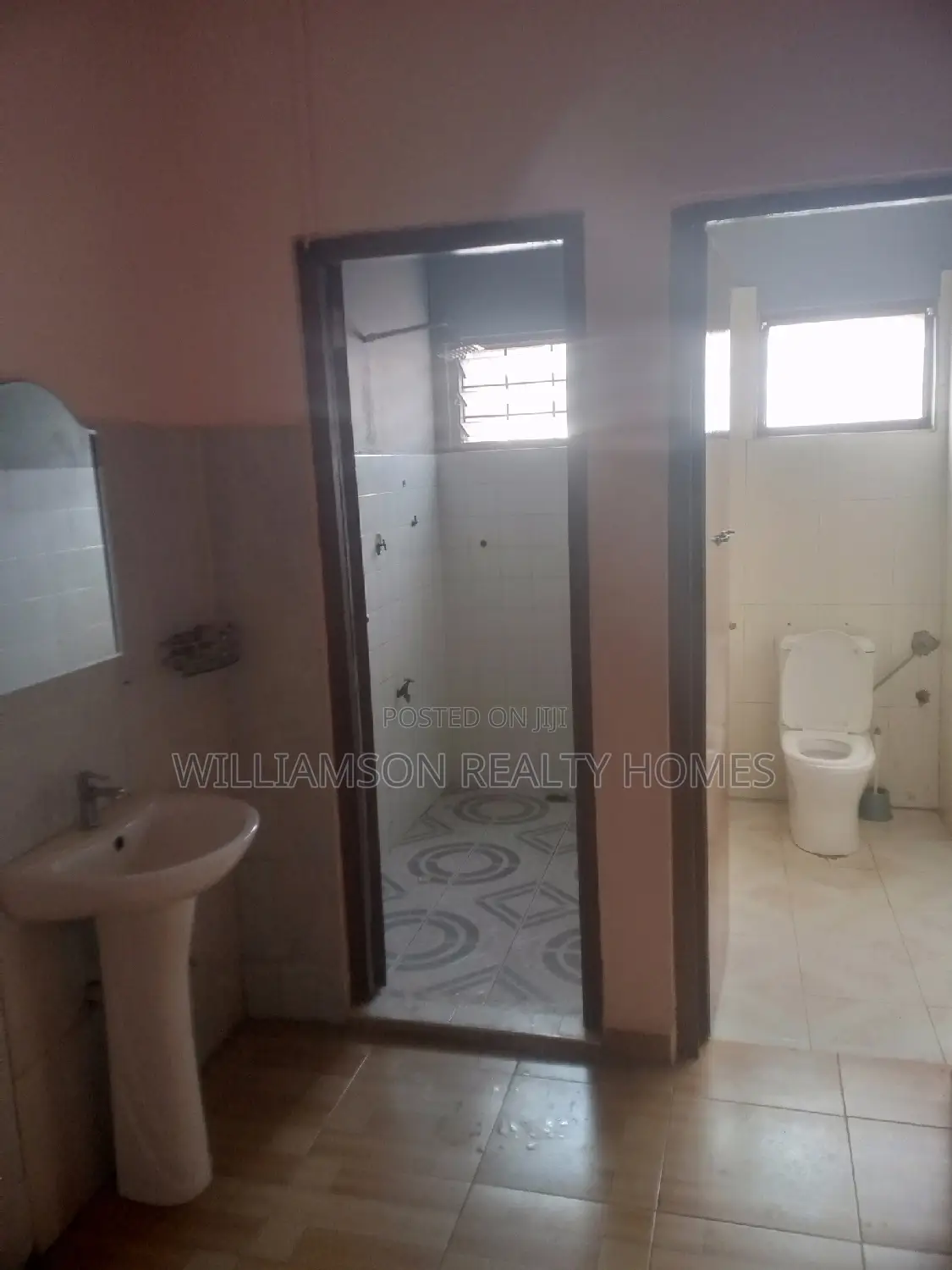 3bdrm House in Community 20 Estate, Spintex for rent