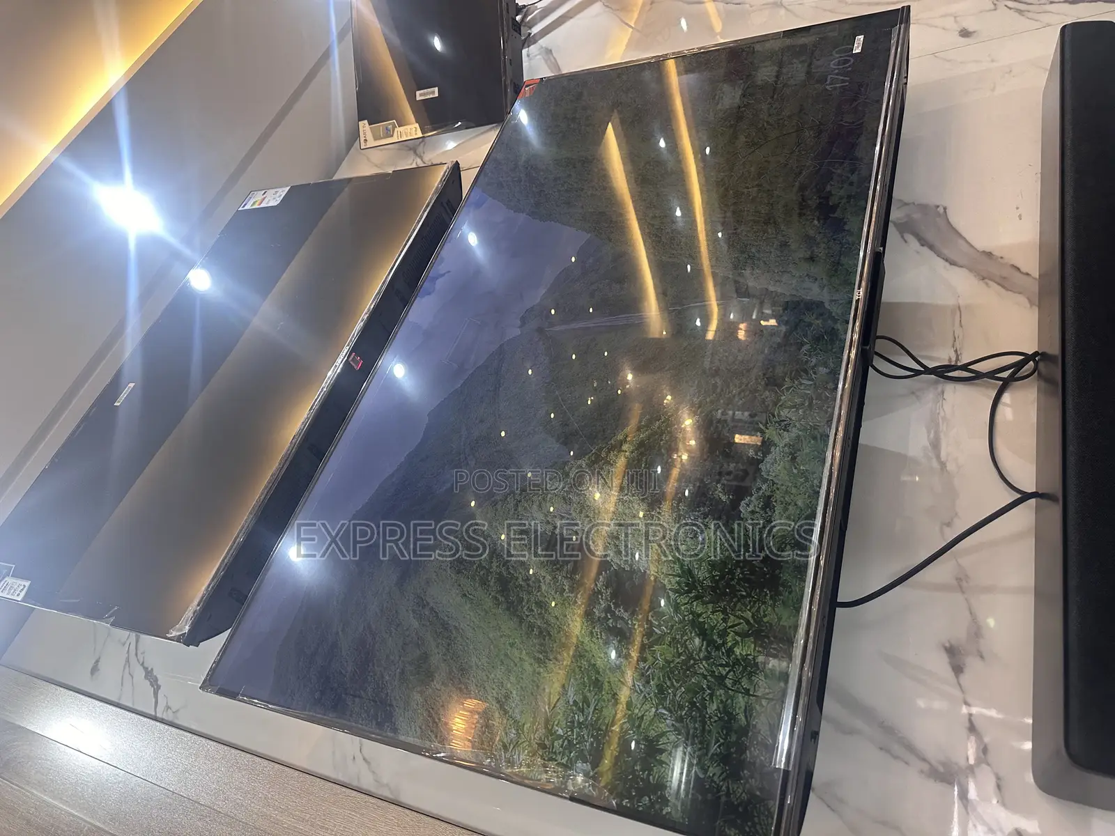 High Resolution Image Smart TCL 43”S5400