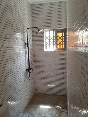 2bdrm Apartment in Ofankor for rent