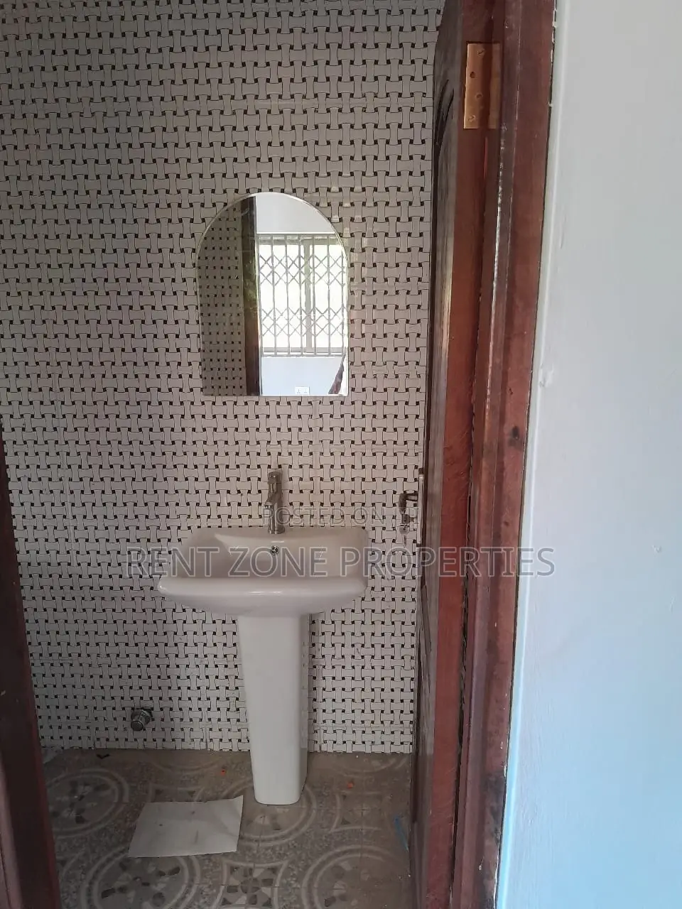 2bdrm Apartment in Ofankor for rent