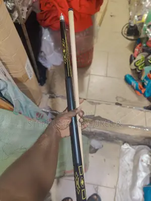 Snooker Cue Stick Screw Type Available