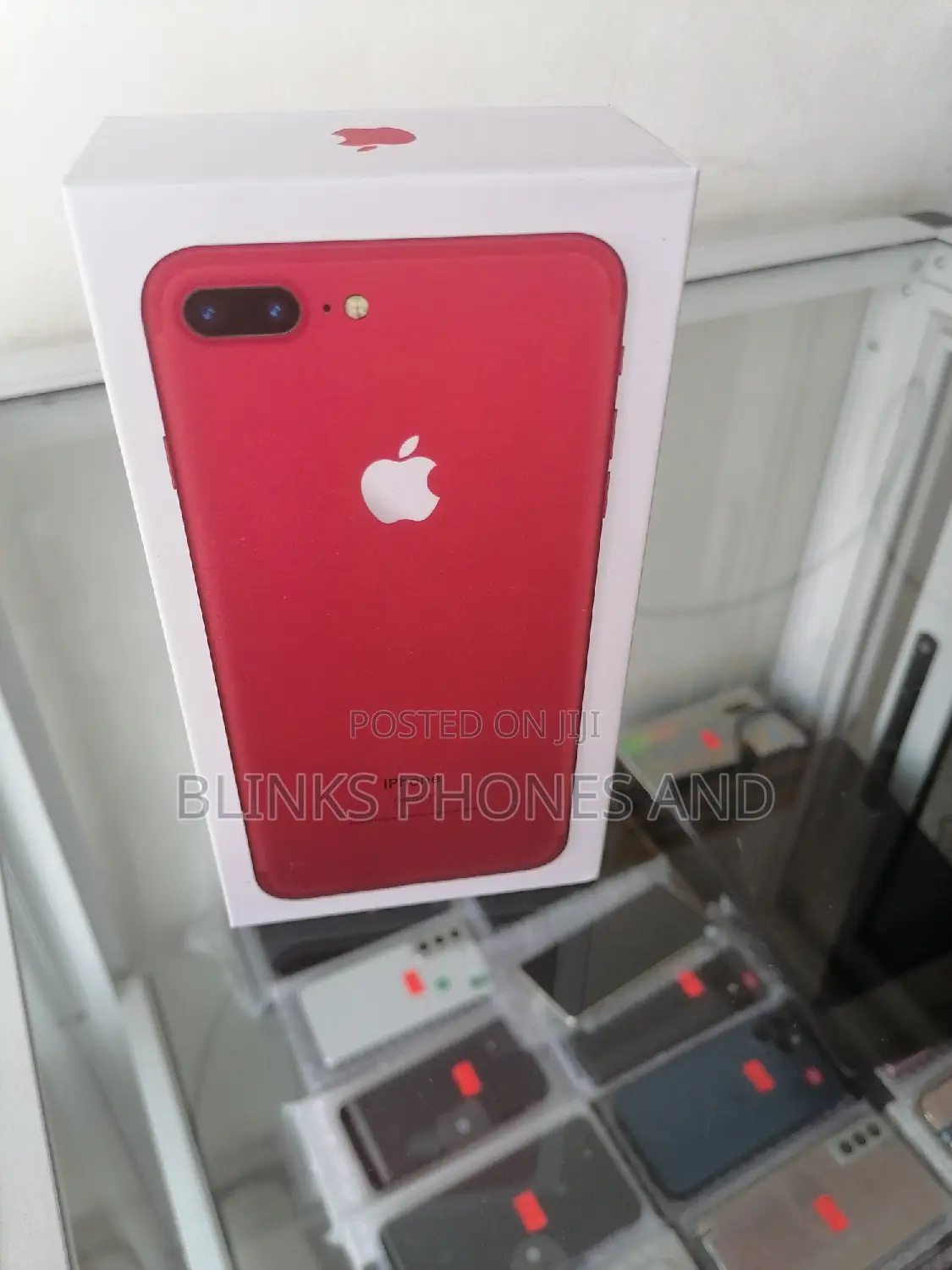 New Apple iPhone 8 Plus 64 GB Red