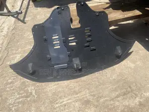 Hyundai Santa Fe 2019 Engine Under Panel