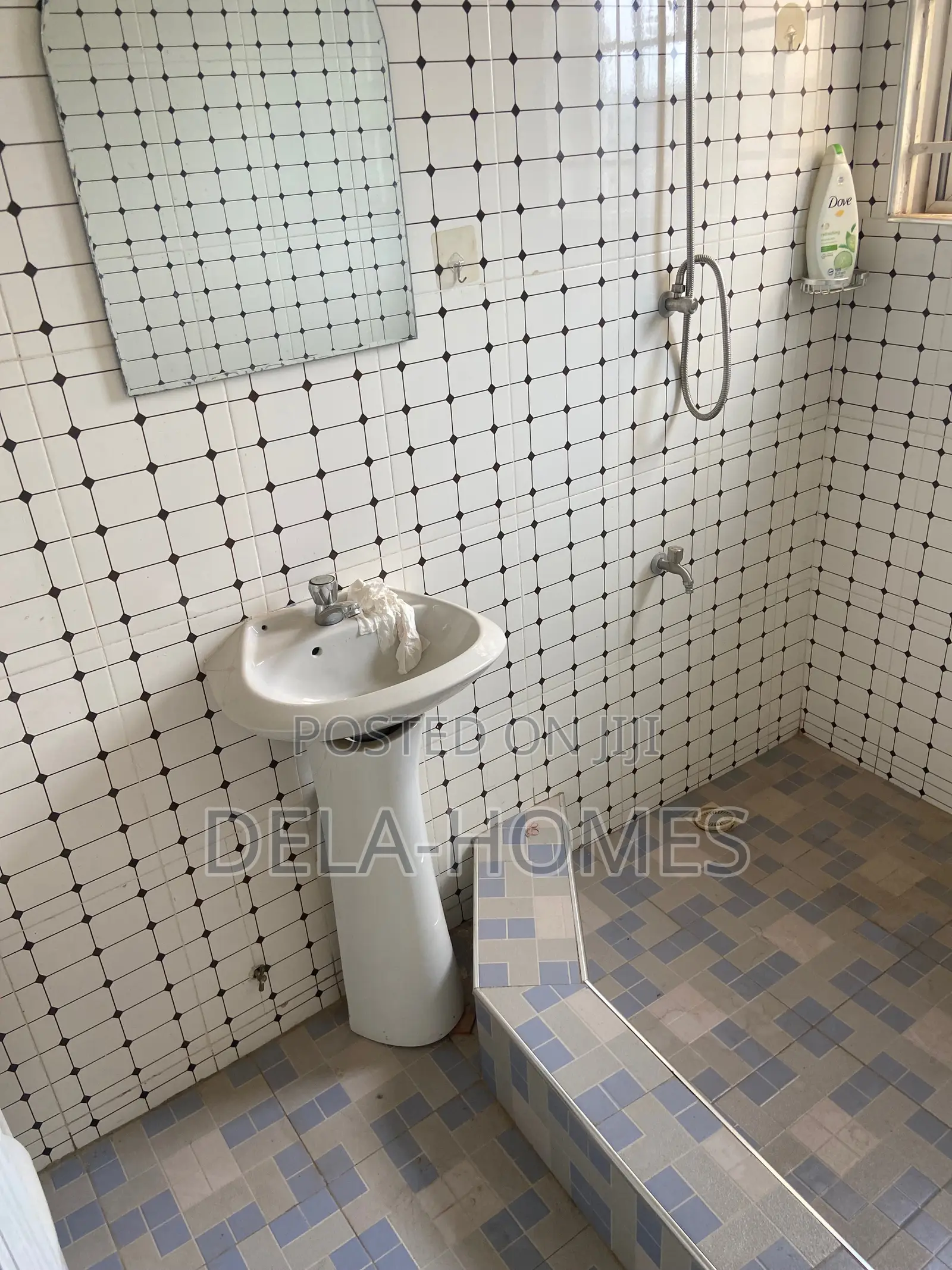 2bdrm Apartment in Lakeside Estate, Ashaley Botwe for rent