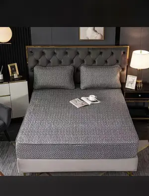 Quality Waterproof Bed Cover 4.1