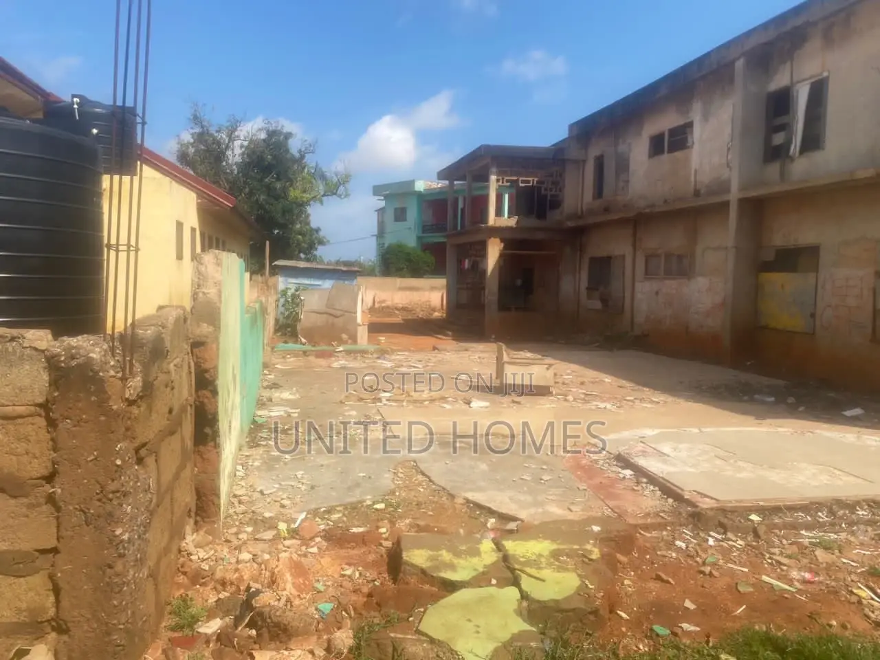 10bdrm House in North Kaneshie for sale