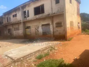 10bdrm House in North Kaneshie for sale