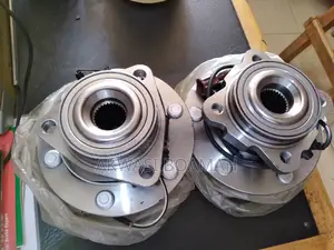 Nissan Armada 2004 -2012 Front and Back Hub 1pc