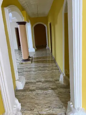 5bdrm House in Ejisu Baworo, Kumasi Metropolitan for sale