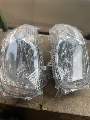 Toyota Highlander Head Light 2010
