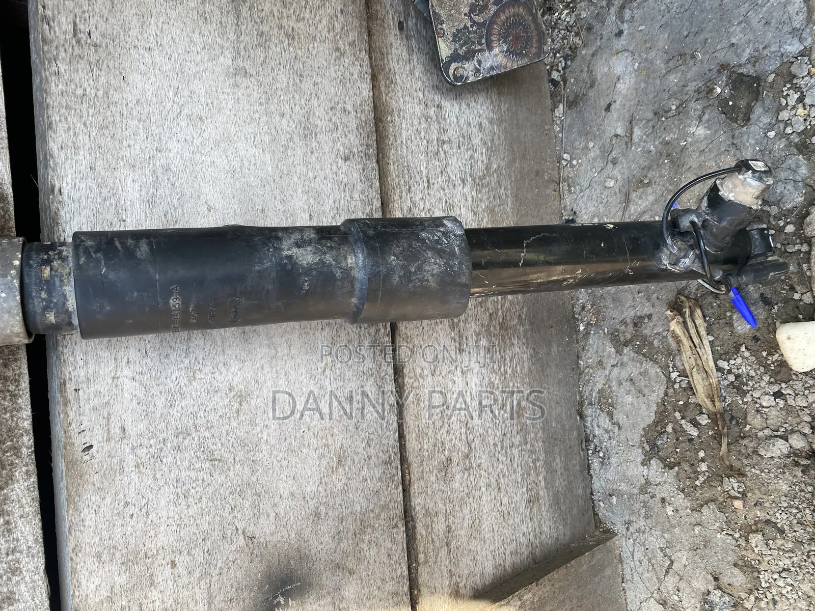 BMW F40 Back Shock Absorbers
