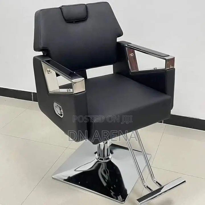 Interiors Salon Chair (Leather,Black)
Barbers Chair