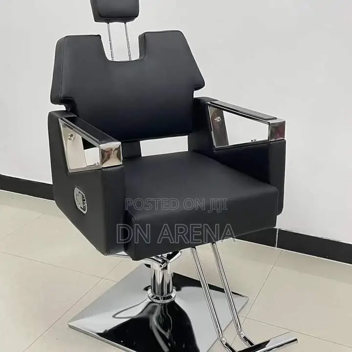 Interiors Salon Chair (Leather,Black)
Barbers Chair