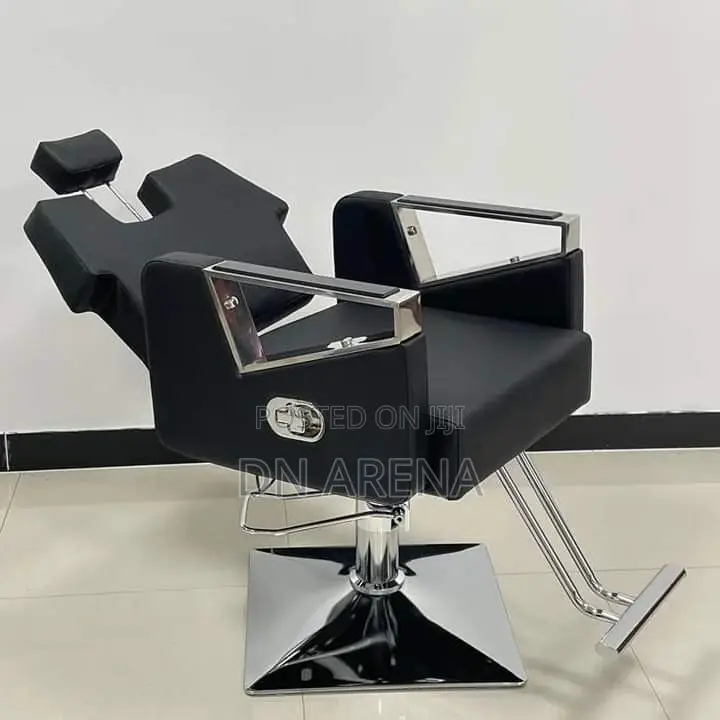 Interiors Salon Chair (Leather,Black)
Barbers Chair