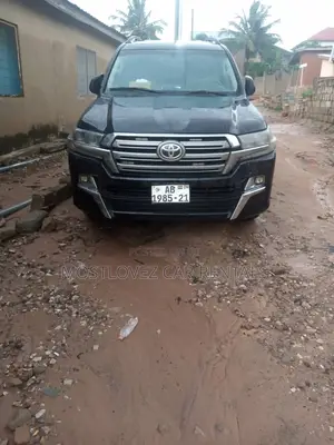 Car Rentals . Landcruiser for Rent in Ghana. Rent a Suv