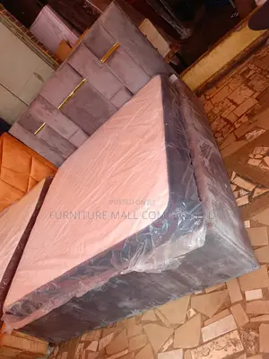 An Executive 72x75 Bed With Mattress. Classical .Fre