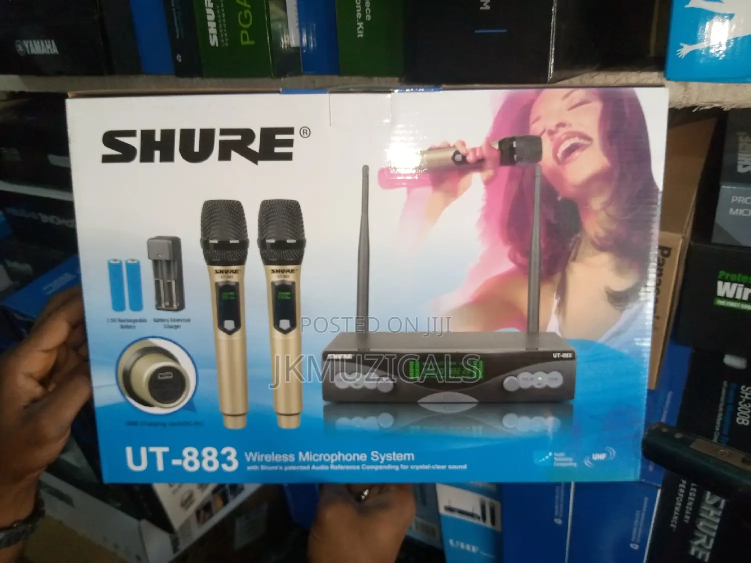 Shure Ut-883_ Rechargeable Microphone_ Wireless Mic