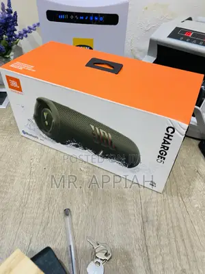 Energy Efficient JBL Charge 5 Waterproof Speaker(Green)40W