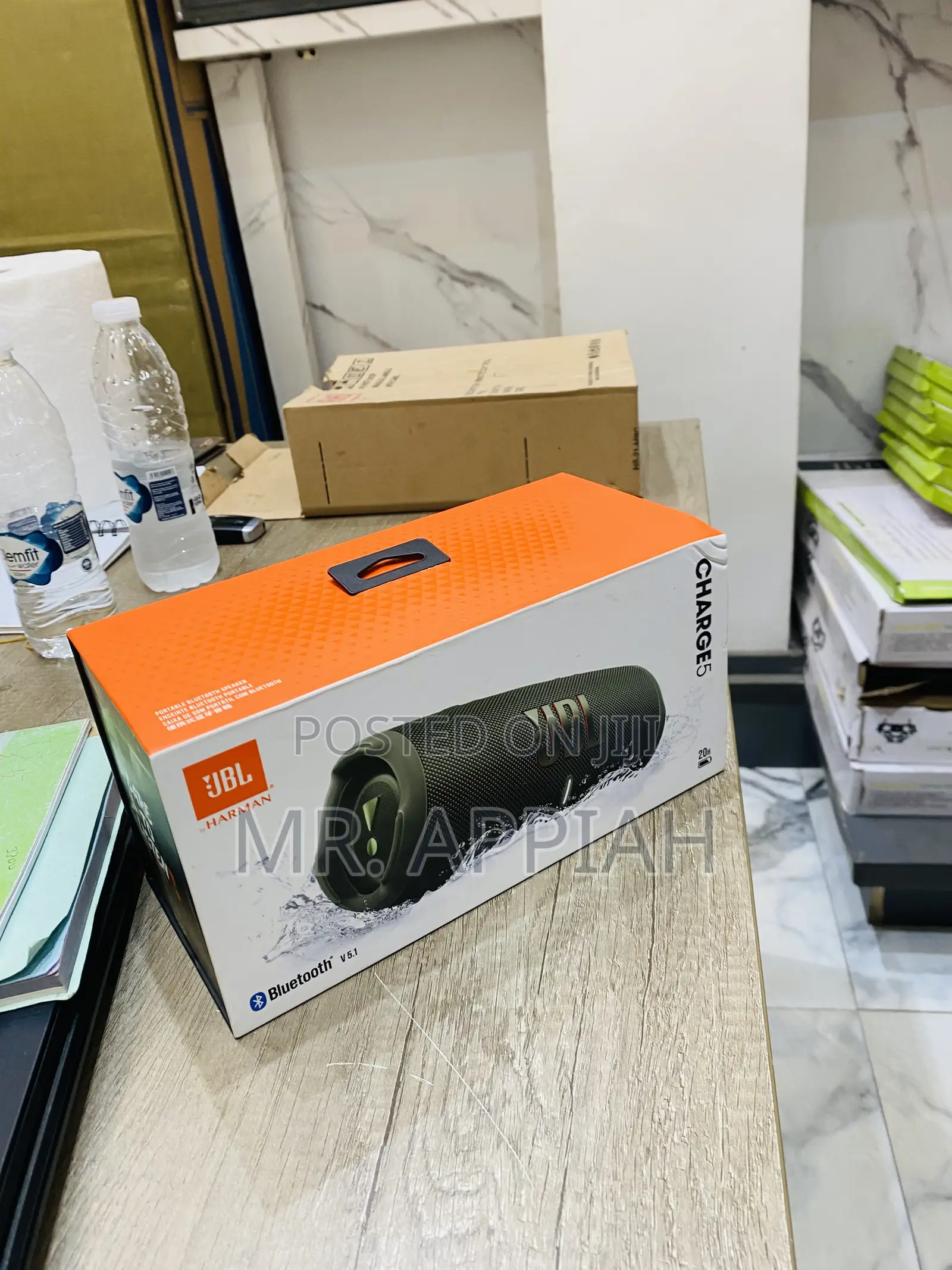 Authentic JBL Charge 5 Waterproof Bluetooth Speaker(Green)
