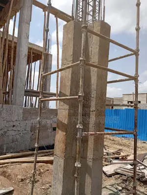 Columm/Pillars/Adjustable Mold/Accra/Rent/Construction