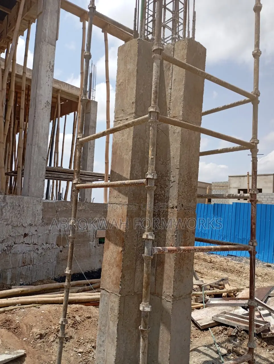Columm/Pillars/Adjustable Mold/Accra/Rent/Construction