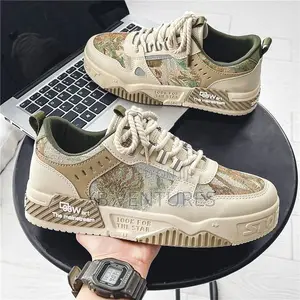 Casual Sneakers