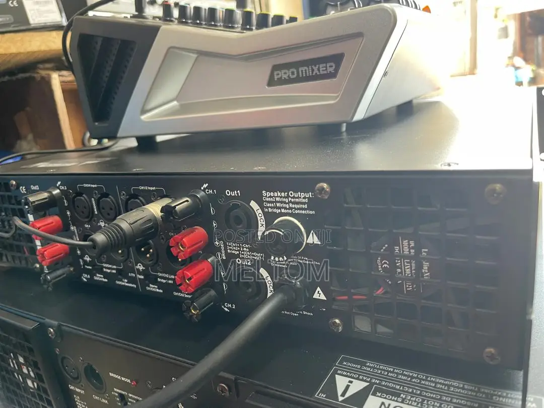 RCF R-8000 4channels Power Amplifier