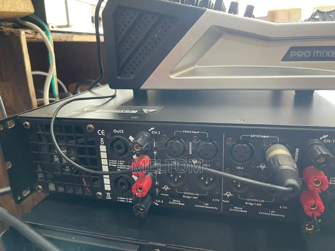 RCF R-8000 4channels Power Amplifier