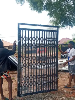 Pasisco Metal Gate