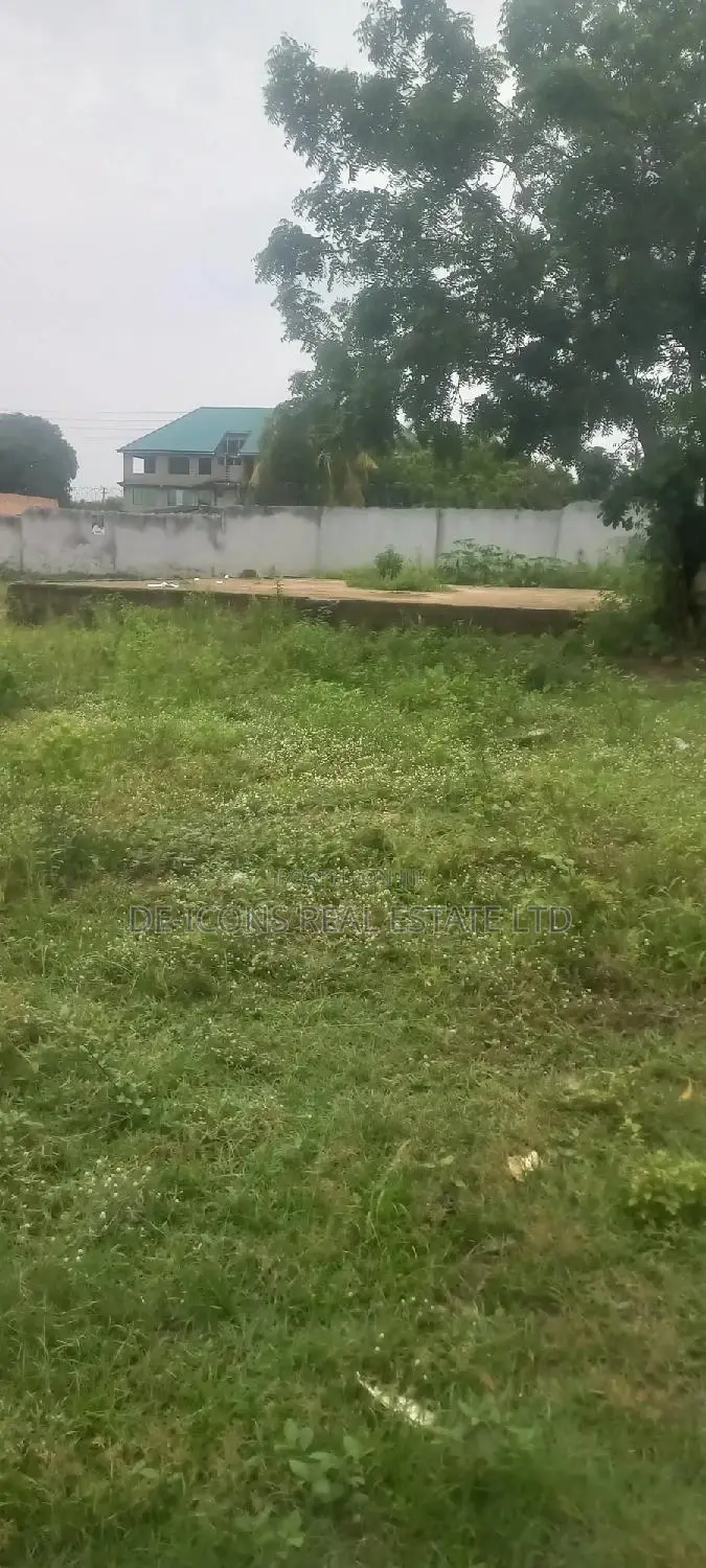 3 Plots of Mixed Land in Kasoa Opeikuma Traffic Lights